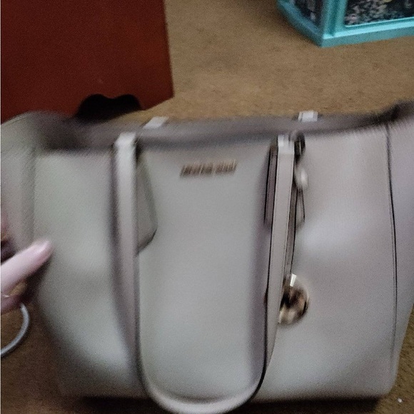 Michael Kors purse with matching wallet - Picture 4 of 13